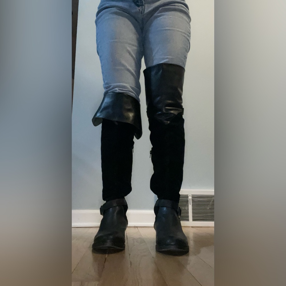 Boots - Picture 3 of 4